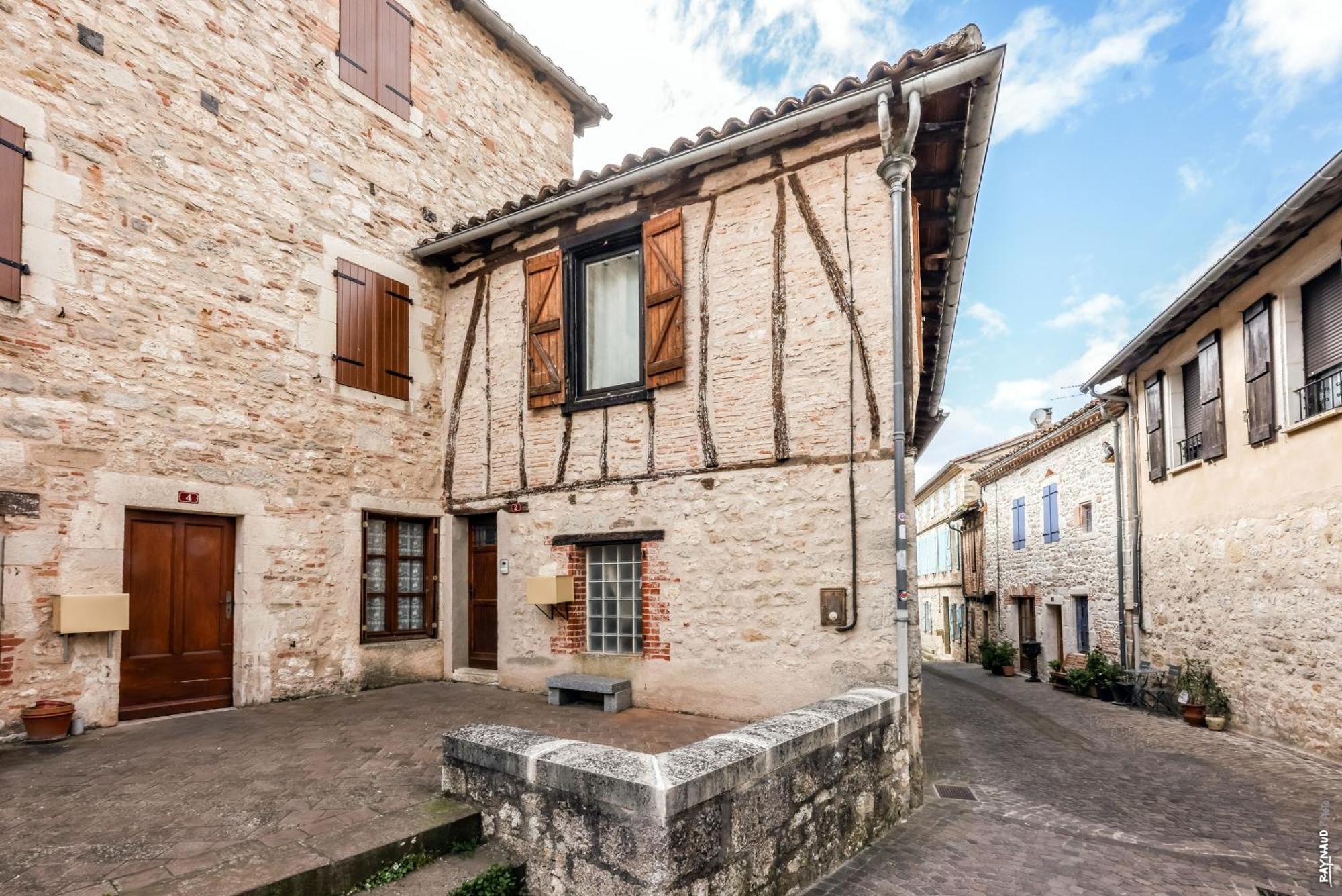 فيلا Casa Glesia Castelnau-de-Montmiral المظهر الخارجي الصورة